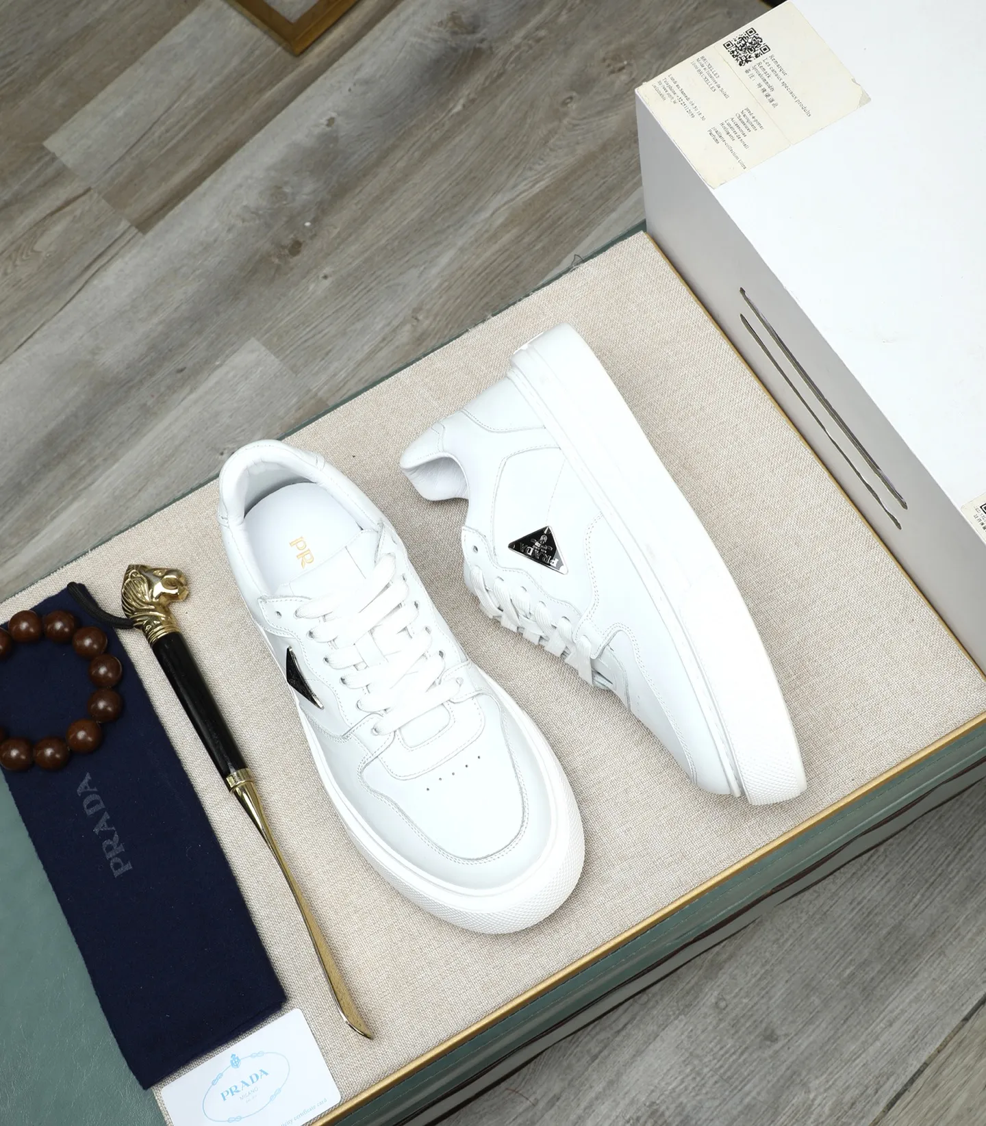 Men's shoes 💰500 🌹🌹[PRADA—Prada] 2025 latest model 🙈original replica! 👟👟👟Available here. The workmanship is top-notch. The upper is made of Italian 🇮🇹Imported calfskin. ❗️Breathable genuine leather lining @Suitable for travel. The original version has an enlarged engraved sole, making it suitable for all kinds of travels, showing low-key luxury. Let quality speak for itself. Color: Size: 38-44